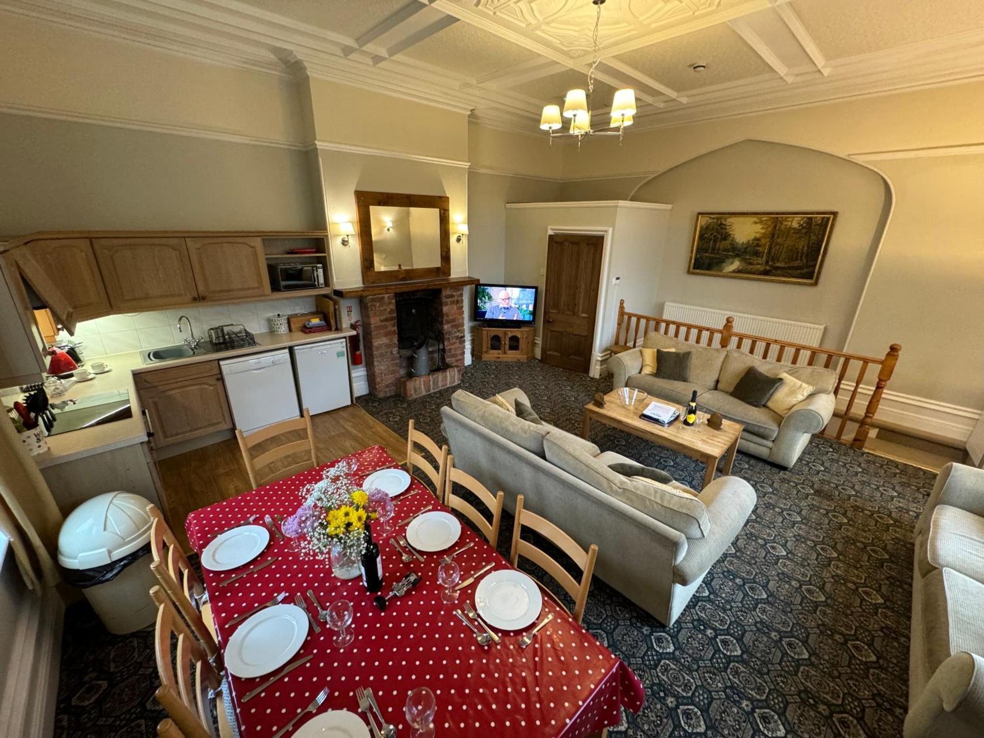 Hargate Hall Self Catering Бакстон Экстерьер фото