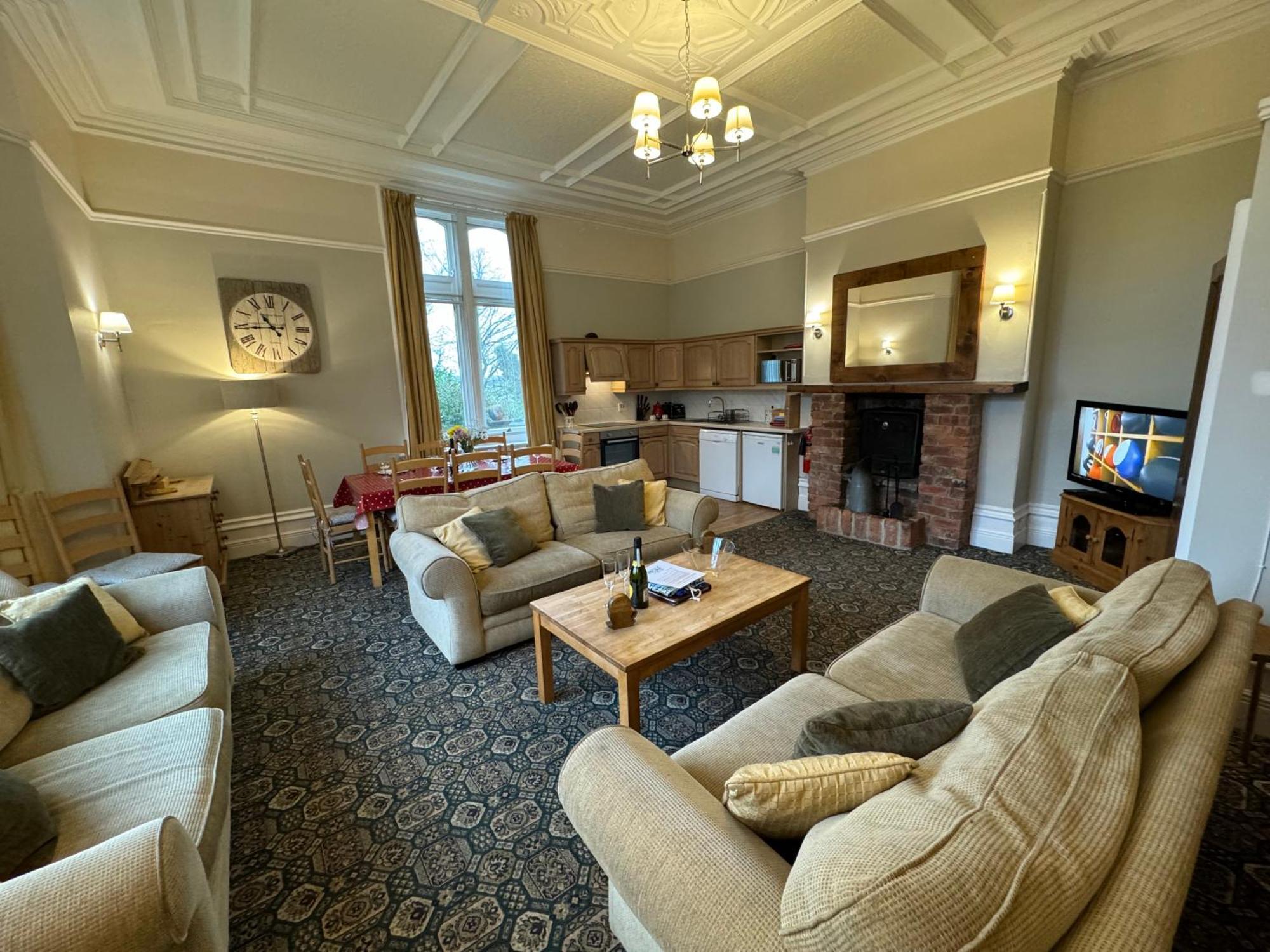 Hargate Hall Self Catering Бакстон Экстерьер фото