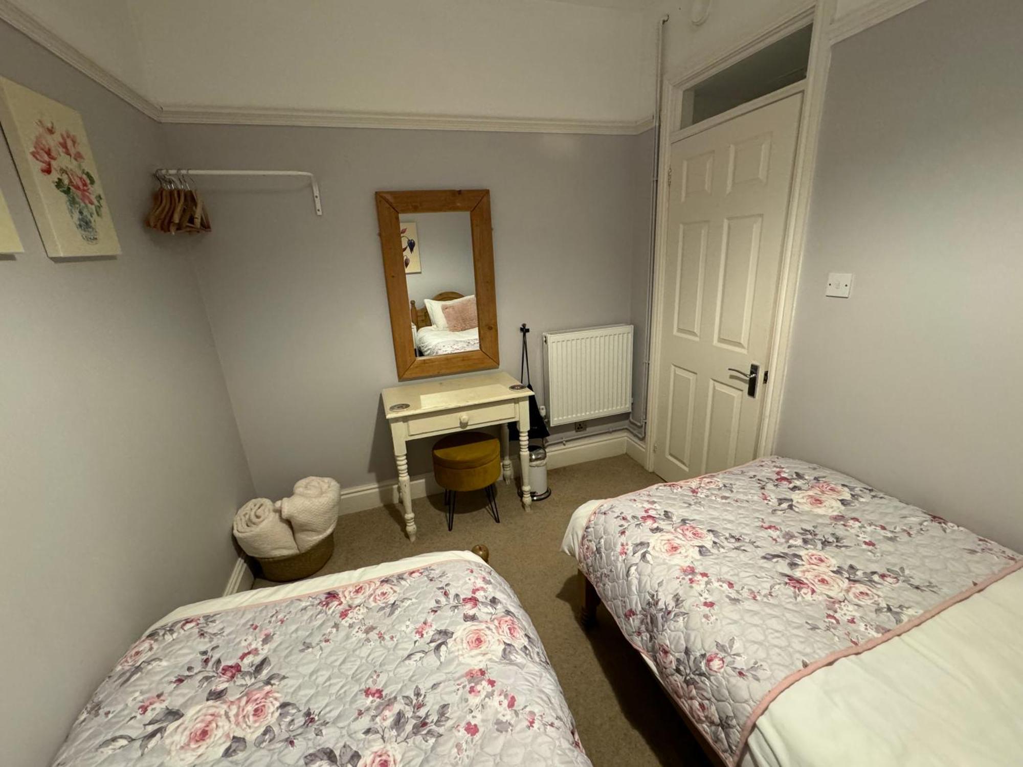 Hargate Hall Self Catering Бакстон Экстерьер фото