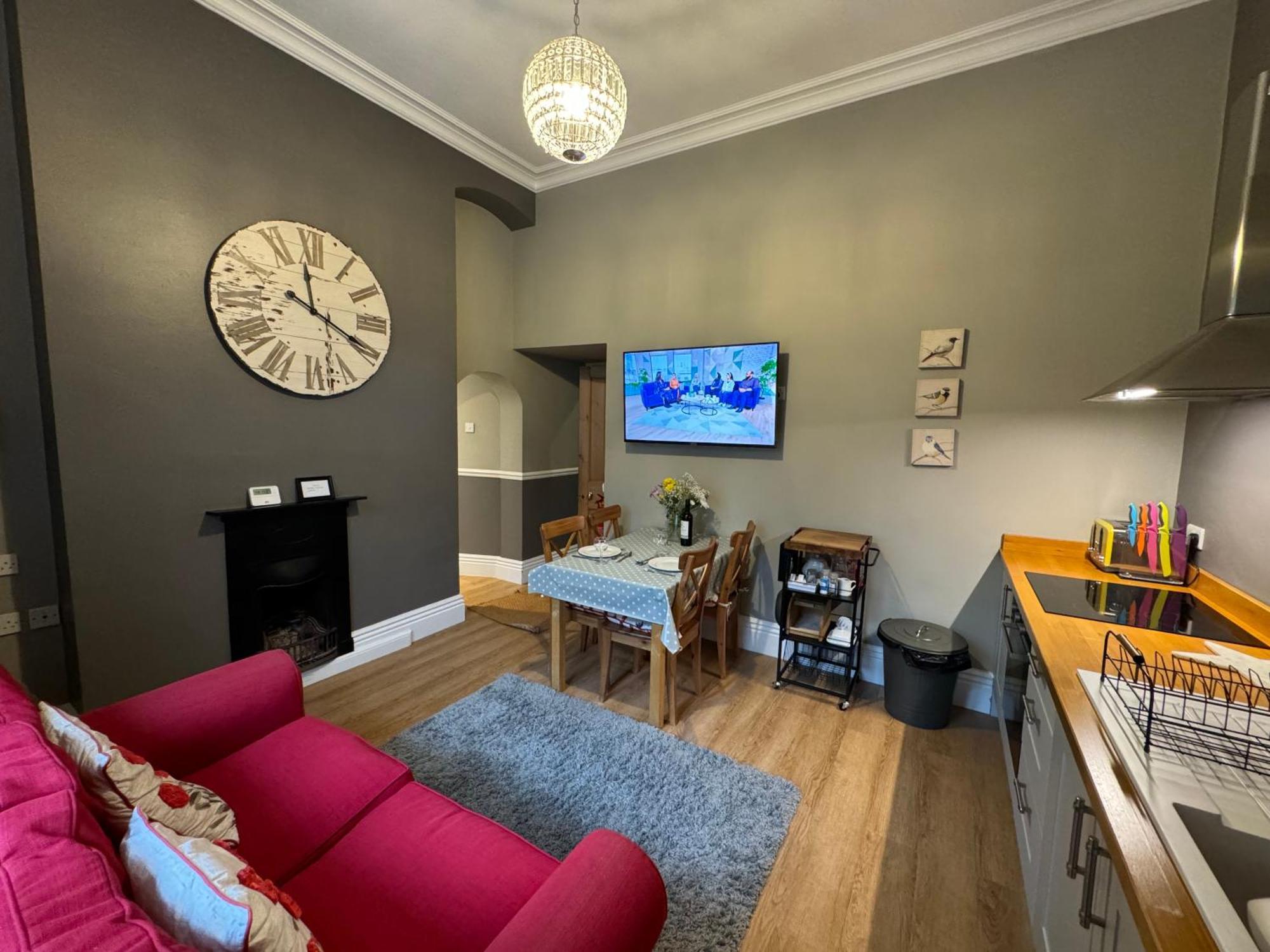 Hargate Hall Self Catering Бакстон Экстерьер фото